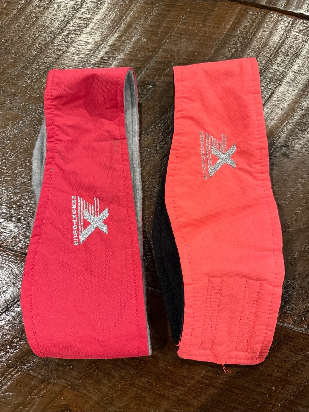 ZeroXposur Kids bright pink and pink head warmers - Lightweight new without tags